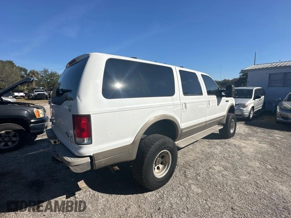 2001 Ford Excursion Limited z VIN 1FMSU43F41EA61436, wystawiony jako Copart lot #43797905 z przebiegiem 381 029 mil mil oraz Szkoda całkowita • Salvage title. Historia ofert i sprzedaży dostępna na DreamBid. Obrazek 4.