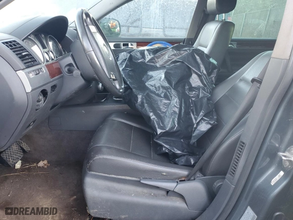 2005 Volkswagen Touareg 3.2L V6 with VIN WVGZG77L15D037968, listed as a Copart auction lot 42343645 with 0 mi miles and Salvage Title. Bid and sale history available at carsss.com. Image 7.