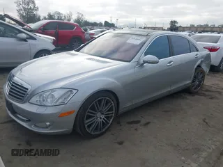 2009 Mercedes-Benz S-Class 5.5L V8 with VIN WDDNG71XX9A273403, listed as a IAAI auction lot 41540086 with 142,140 mi miles. Bid and sale history available at carsss.com. Image 17.