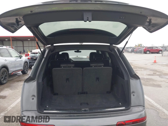 2017 Audi Q7 Premium Plus with VIN WA1LAAF70HD004911, listed as a IAAI auction lot 41910833 with 120,506 mi miles and . Bid and sale history available at DreamBid. Image 18.