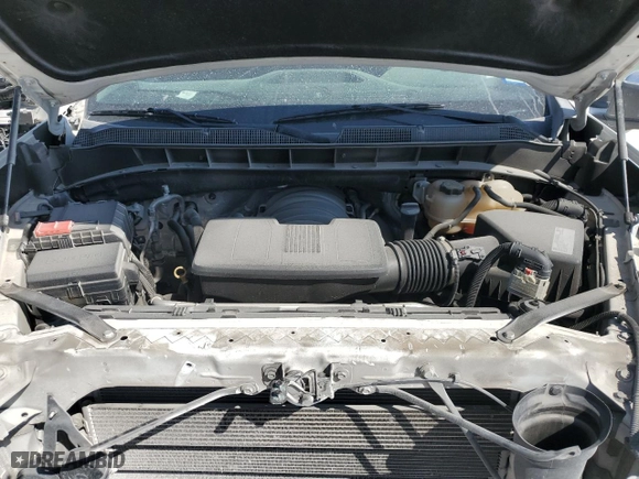 2019 Chevrolet Silverado 1500 LT with VIN 3GCPWCED0KG282052, listed as a Copart auction lot 48392005 with 106,567 mi miles and Salvage Title. Bid and sale history available at carsss.com. Image 11.