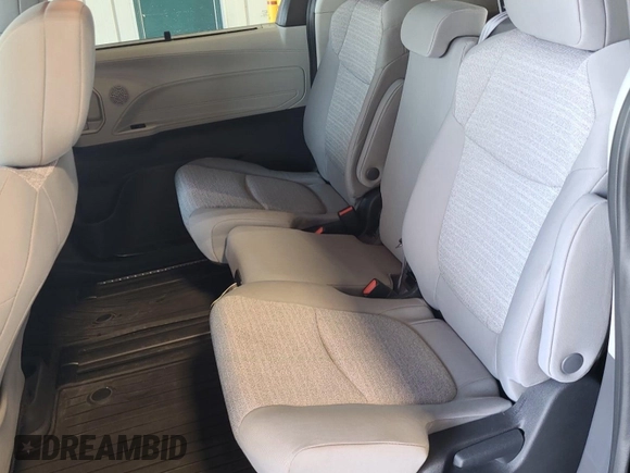 2022 Toyota Sienna LE с VIN 5TDKSKFC8NS070785, выставлен на аукционе IAAI как лот 42564790 с пробегом 110 993 миль миль и . История ставок и продаж доступна на DreamBid. Изображение 13.