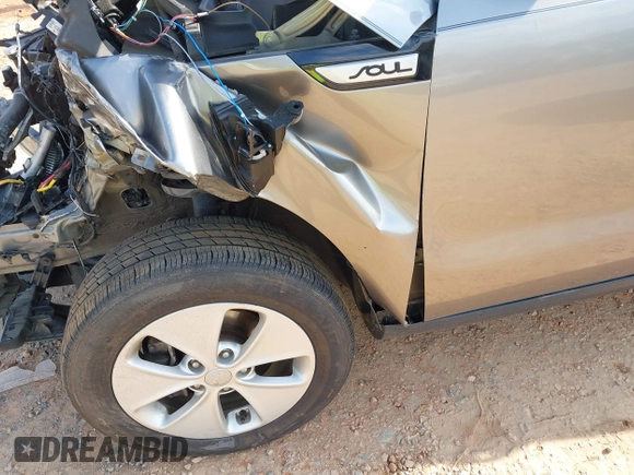 2016 Kia Soul with VIN KNDJN2A27G7400446, listed as a IAAI auction lot 41879898 with 106,903 mi miles. Bid and sale history available at carsss.com. Image 14.
