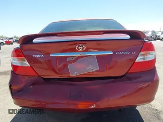 2002 Toyota Camry LE z VIN 4T1BE32K52U082454, wystawiony jako IAAI lot #42276881 z przebiegiem 225 814 mil mil oraz . Historia ofert i sprzedaży dostępna na DreamBid. Obrazek 16.