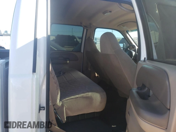 1999 Ford Super Duty F-250 XL with VIN 1FTNW21FXXEC06071, listed as a Copart auction lot 67777614 with 204,661 mi miles and Salvage Title. Bid and sale history available at carsss.com. Image 10.