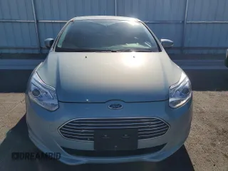 2013 Ford Focus Electric z VIN 1FADP3R46DL364373, wystawiony jako Copart lot #47291505 z przebiegiem 92 412 mil mil oraz Szkody całkowita. Historia ofert i sprzedaży dostępna na DreamBid. Obrazek 5.