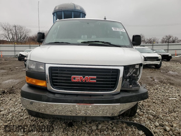 2022 GMC Savana Cargo Van with VIN 1GTW7AFP8N1147653, listed as a Copart auction lot 49812315 with 23,887 mi miles and Salvage Title. Bid and sale history available at carsss.com. Image 5.
