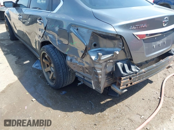 2015 Nissan Altima S with VIN 1N4AL3AP7FN359744, listed as a IAAI auction lot 41987153 with 196,855 mi miles and . Bid and sale history available at DreamBid. Image 14.