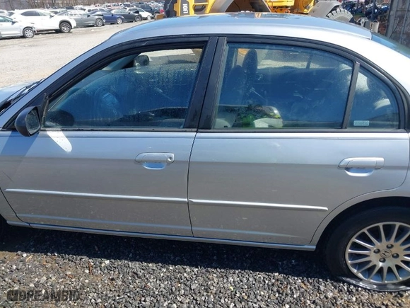 2005 Honda Civic Sdn LX with VIN 2HGES165X5H616026, listed as a IAAI auction lot 41733041 with 201,911 mi miles. Bid and sale history available at carsss.com. Image 14.