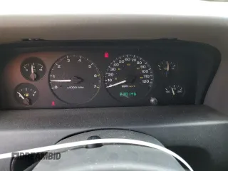 2002 Jeep Grand Cherokee with VIN 1J8GW48N42C183028, listed as a Copart auction lot 66677114 with 230,146 mi miles and Salvage title. Bid and sale history available at DreamBid. Image 9.