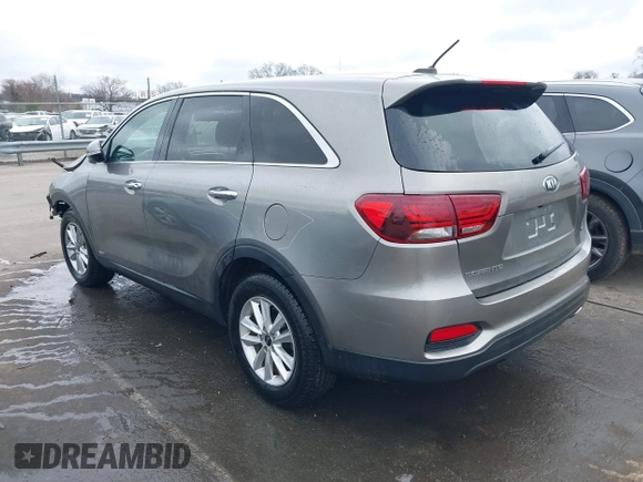 2019 Kia Sorento S V6 with VIN 5XYPGDA53KG482987, listed as a IAAI auction lot 41519965 with 95,708 mi miles. Bid and sale history available at carsss.com. Image 3.