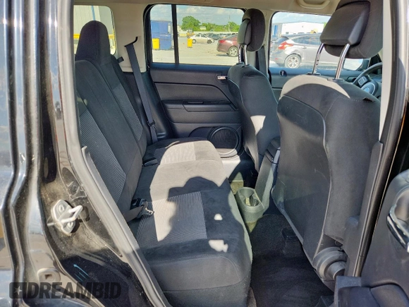 2016 Jeep Patriot Sport with VIN 1C4NJPBA0GD513110, listed as a Copart auction lot 61366905 with 109,521 mi miles and Salvage title. Bid and sale history available at DreamBid. Image 10.