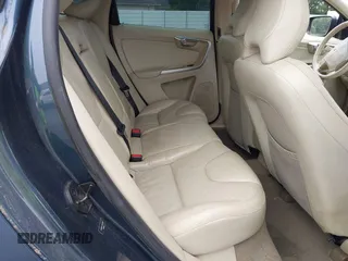 2010 Volvo XC60 3.2L с VIN YV4982DL2A2122930, выставлен на аукционе IAAI как лот 42376136 с пробегом 159 234 миль миль и . История ставок и продаж доступна на DreamBid. Изображение 8.