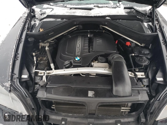 2014 BMW X6 xDrive35i with VIN 5UXFG2C5XE0H10069, listed as a Copart auction lot 43148975 with 88,086 mi miles and Clean Title. Bid and sale history available at carsss.com. Image 11.