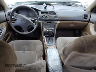 1994 Honda Accord с VIN 1HGCD5642RA166652, выставлен на аукционе Copart как лот 57225365 с пробегом 247 643 миль миль и Списание • Salvage title. История ставок и продаж доступна на DreamBid. Изображение 8.