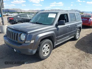 2016 Jeep Patriot Sport SE with VIN 1C4NJPBA4GD629071, listed as a IAAI auction lot 42163039 with 143,626 mi miles and . Bid and sale history available at carsss.com. Image 2.