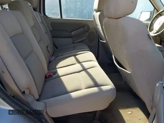 2006 Ford Explorer XLT with VIN 1FMEU73E46ZA26420, listed as a IAAI auction lot 41956971 with 282,677 mi miles. Bid and sale history available at carsss.com. Image 8.