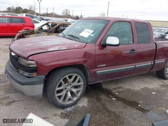 2001 Chevrolet Silverado 1500 LS with VIN 2GCEC19T411197082, listed as a IAAI auction lot 41272040 with 342,016 mi miles. Bid and sale history available at carsss.com. Image 2.