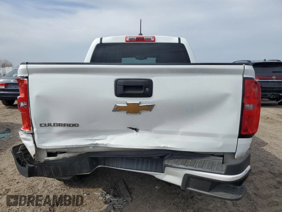 2020 Chevrolet Colorado 2WD Work Truck z VIN 1GCGSBEA9L1105544, wystawiony jako Copart lot #46942335 z przebiegiem 90 485 mil mil oraz Szkoda całkowita • Salvage title. Historia ofert i sprzedaży dostępna na DreamBid. Obrazek 6.