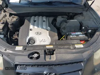 2007 Hyundai Santa Fe GLS with VIN 5NMSG73D37H031992, listed as a IAAI auction lot 42451945 with 146,210 mi miles and . Bid and sale history available at DreamBid. Image 10.