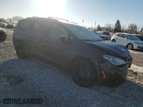 2020 Chrysler Pacifica Launch Edition z VIN 2C4RC3BG8LR263700, wystawiony jako Copart lot #41963825 z przebiegiem 99 415 mil mil oraz Szkoda całkowita • Salvage title. Historia ofert i sprzedaży dostępna na DreamBid. Obrazek 4.