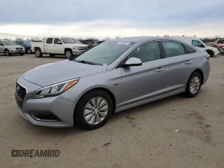 2017 Hyundai Sonata Hybrid SE with VIN KMHE24L12HA048581, listed as a Copart auction lot 39720083 with 116,933 mi miles. Bid and sale history available at carsss.com. Image 1.