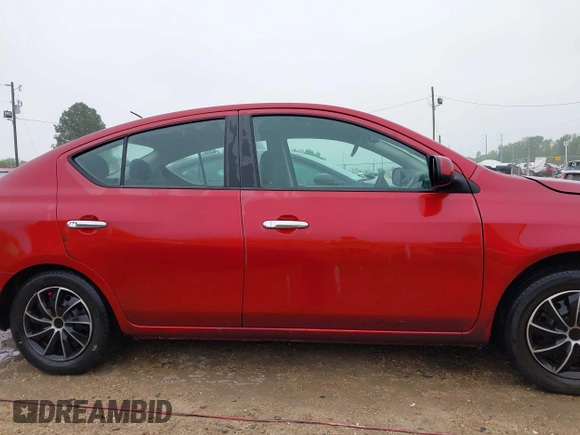2014 Nissan Versa S with VIN 3N1CN7AP3EK458136, listed as a IAAI auction lot 41919414 with 116,628 mi miles. Bid and sale history available at carsss.com. Image 13.
