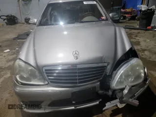 2004 Mercedes-Benz S-Class 5.0L with VIN WDBNG84J54A387825, listed as a Copart auction lot 45894265 with 0 mi miles and Salvage Title. Bid and sale history available at carsss.com. Image 5.