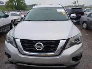 2018 Nissan Pathfinder S z VIN 5N1DR2MN7JC621109, wystawiony jako IAAI lot #42184064 z przebiegiem 135 902 mil mil oraz . Historia ofert i sprzedaży dostępna na DreamBid. Obrazek 12.