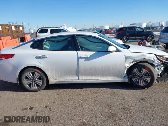 2017 Kia Optima EX with VIN KNAGU4LE5H5018152, listed as a IAAI auction lot 41448787 with 75,875 mi miles and . Bid and sale history available at DreamBid. Image 13.