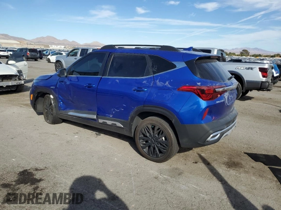2023 Kia Seltos Nightfall with VIN KNDEUCA21P7404874, listed as a Copart auction lot 77232734 with 15,321 mi miles and Salvage Title. Bid and sale history available at carsss.com. Image 2.