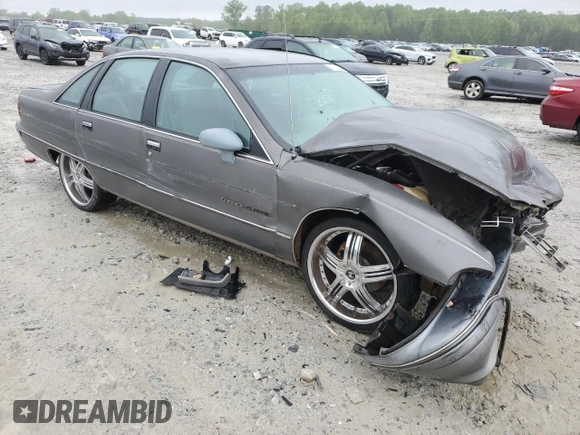 1991 Chevrolet Caprice z VIN 1G1BN53E1MW223013, wystawiony jako Copart lot #49857604 z przebiegiem 224 278 mil mil oraz Szkoda całkowita • Salvage title. Historia ofert i sprzedaży dostępna na DreamBid. Obrazek 4.