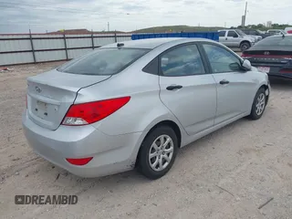 2012 Hyundai Accent GLS z VIN KMHCT4AE8CU095891, wystawiony jako IAAI lot #42256404 z przebiegiem 171 514 mil mil oraz . Historia ofert i sprzedaży dostępna na DreamBid. Obrazek 4.