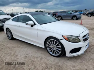 2018 Mercedes-Benz C 300 z VIN WDDWJ4JB8JF680569, wystawiony jako Copart lot #61075975 z przebiegiem 131 578 mil mil oraz Czysty tytuł • Clean title. Historia ofert i sprzedaży dostępna na DreamBid. Obrazek 4.