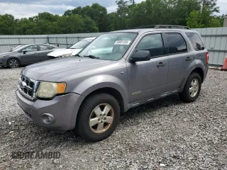 2008 Ford Escape XLT with VIN 1FMCU03158KB79122, listed as a Copart auction lot 58981355 with 239,889 mi miles and Salvage title. Bid and sale history available at DreamBid. Image 1.