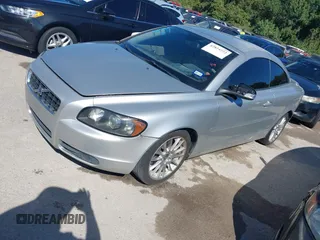 2008 Volvo C70 with VIN YV1MC672X8J054800, listed as a IAAI auction lot 42824222 with 177,981 mi miles and . Bid and sale history available at DreamBid. Image 2.