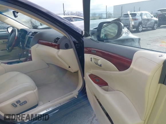 2011 Lexus LS 460 с VIN JTHBL5EF0B5103062, выставлен на аукционе IAAI как лот 41757593 с пробегом 86 629 миль миль и . История ставок и продаж доступна на DreamBid. Изображение 5.