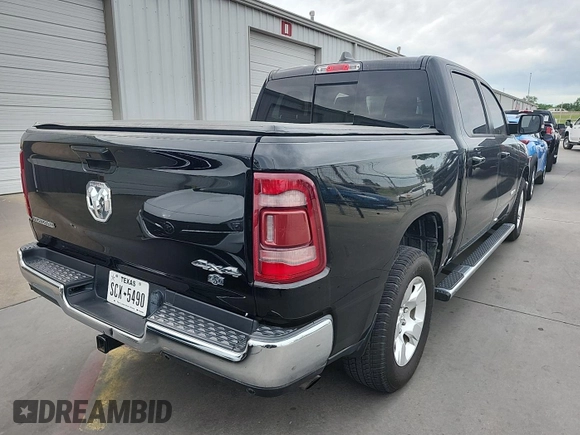 2022 Ram 1500 Big Horn z VIN 1C6RRFFG7NN179014, wystawiony jako IAAI lot #42526383 z przebiegiem 84 273 mil mil oraz . Historia ofert i sprzedaży dostępna na DreamBid. Obrazek 2.