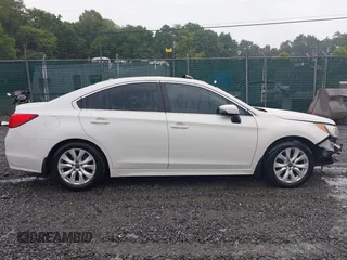 2015 Subaru Legacy z VIN 4S3BNBH66F3034689, wystawiony jako IAAI lot #39879231 z przebiegiem 147 033 mil mil oraz . Historia ofert i sprzedaży dostępna na DreamBid. Obrazek 14.