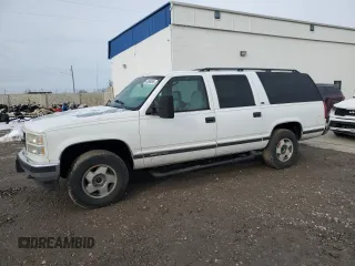 1997 GMC Suburban with VIN 3GKFK16RXVG501646, listed as a Copart auction lot 45849265 with 301,974 mi miles and Clean Title. Bid and sale history available at carsss.com. Image 1.