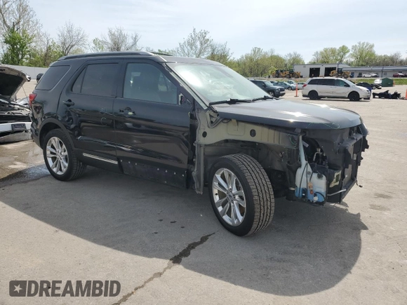 2018 Ford Explorer XLT z VIN 1FM5K7D88JGB97285, wystawiony jako Copart lot #53915735 z przebiegiem 116 397 mil mil oraz Czysty tytuł • Clean title. Historia ofert i sprzedaży dostępna na DreamBid. Obrazek 4.
