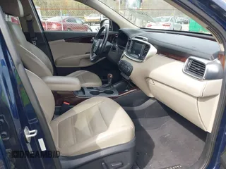 2017 Kia Sorento EX V6 with VIN 5XYPH4A55HG301314, listed as a IAAI auction lot 41858727 with 115,150 mi miles. Bid and sale history available at carsss.com. Image 5.