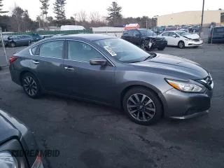 2017 Nissan Altima SL with VIN 1N4AL3AP4HC221433, listed as a Copart auction lot 88025095 with 144,421 mi miles and Salvage title. Bid and sale history available at DreamBid. Image 4.