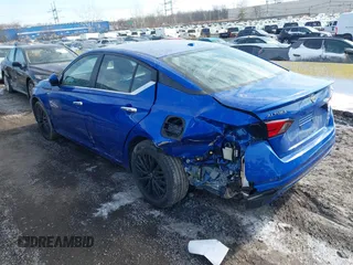 2025 Nissan Altima SV with VIN 1N4BL4DW8SN336870, listed as a IAAI auction lot 41407061 with 1,009 mi miles and . Bid and sale history available at DreamBid. Image 3.