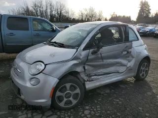 2014 FIAT 500e with VIN 3C3CFFGE2ET266859, listed as a Copart auction lot 44076375 with 78,745 mi miles and Salvage Title. Bid and sale history available at carsss.com. Image 1.
