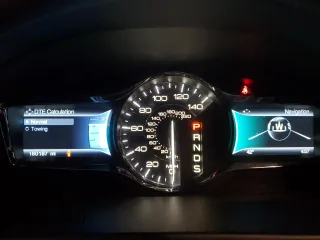 2014 Lincoln MKX with VIN 2LMDJ8JK4EBL16245, listed as a Copart auction lot 82864264 with 180,187 mi miles and Salvage Title. Bid and sale history available at carsss.com. Image 9.