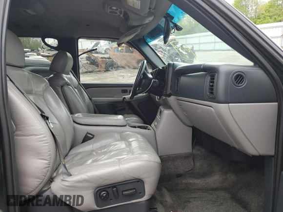 2001 Chevrolet Tahoe LT z VIN 1GNEK13T11R105615, wystawiony jako Copart lot #54928215 z przebiegiem 183 623 mil mil oraz Szkoda całkowita • Salvage title. Historia ofert i sprzedaży dostępna na DreamBid. Obrazek 7.