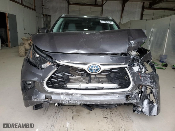 2023 Toyota Highlander Hybrid XLE with VIN 5TDKBRCH4PS574861, listed as a Copart auction lot 48936945 with 96,000 mi miles and Clean Title. Bid and sale history available at carsss.com. Image 5.