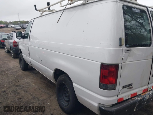 2011 Ford Econoline Cargo Commercial with VIN 1FTNE1EW6BDB00156, listed as a IAAI auction lot 41929503 with 258,559 mi miles and . Bid and sale history available at carsss.com. Image 3.
