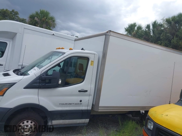 2020 Ford Transit с VIN 1FDBF6Z88LKA32248, выставлен на аукционе IAAI как лот 42589011 с пробегом Не указан миль и . История ставок и продаж доступна на DreamBid. Изображение 13.